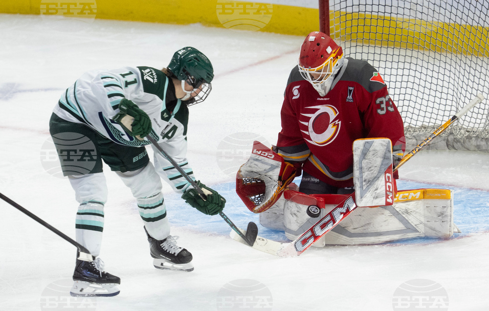 PWHL Fleet Charge Hockey