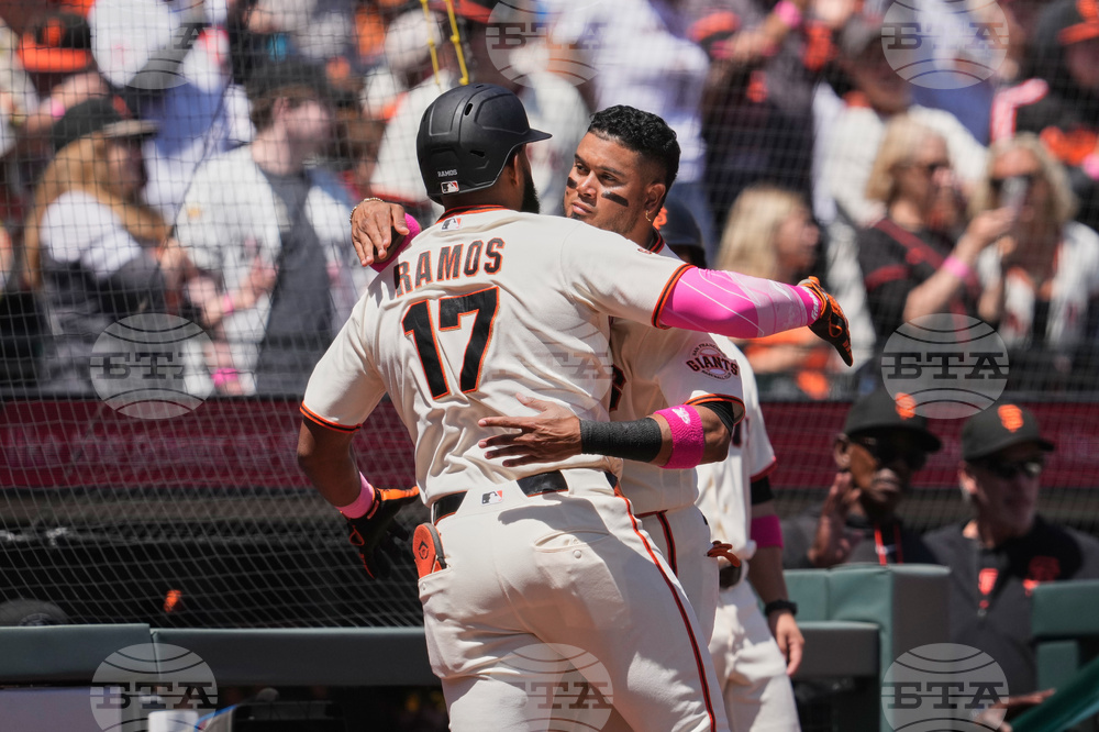 Pirates Giants Baseball