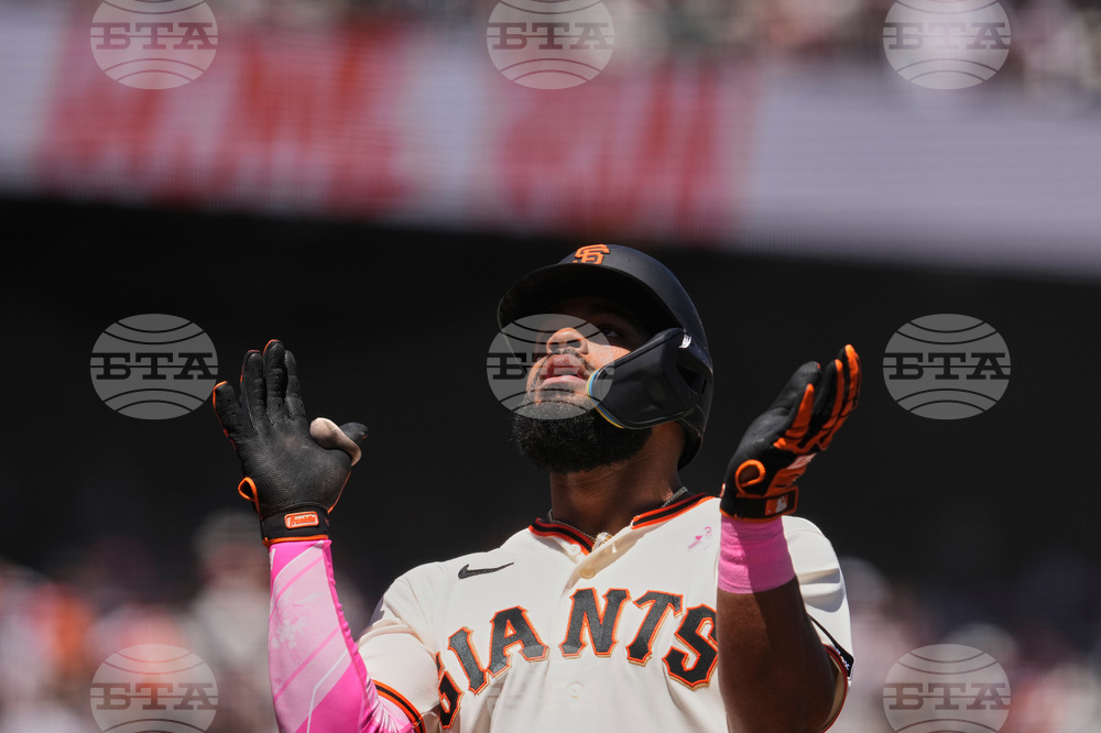 Pirates Giants Baseball