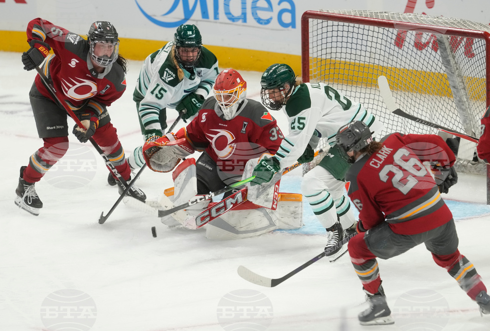 PWHL Fleet Charge Hockey