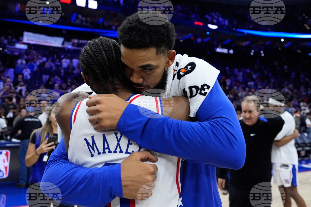 Knicks 76ers Basketball