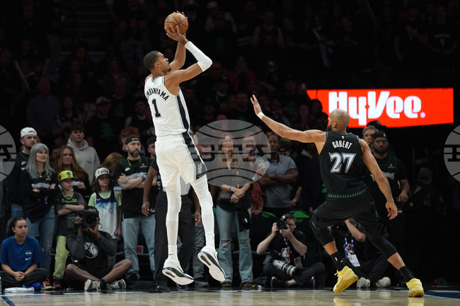 Spurs Timberwolves Basketball