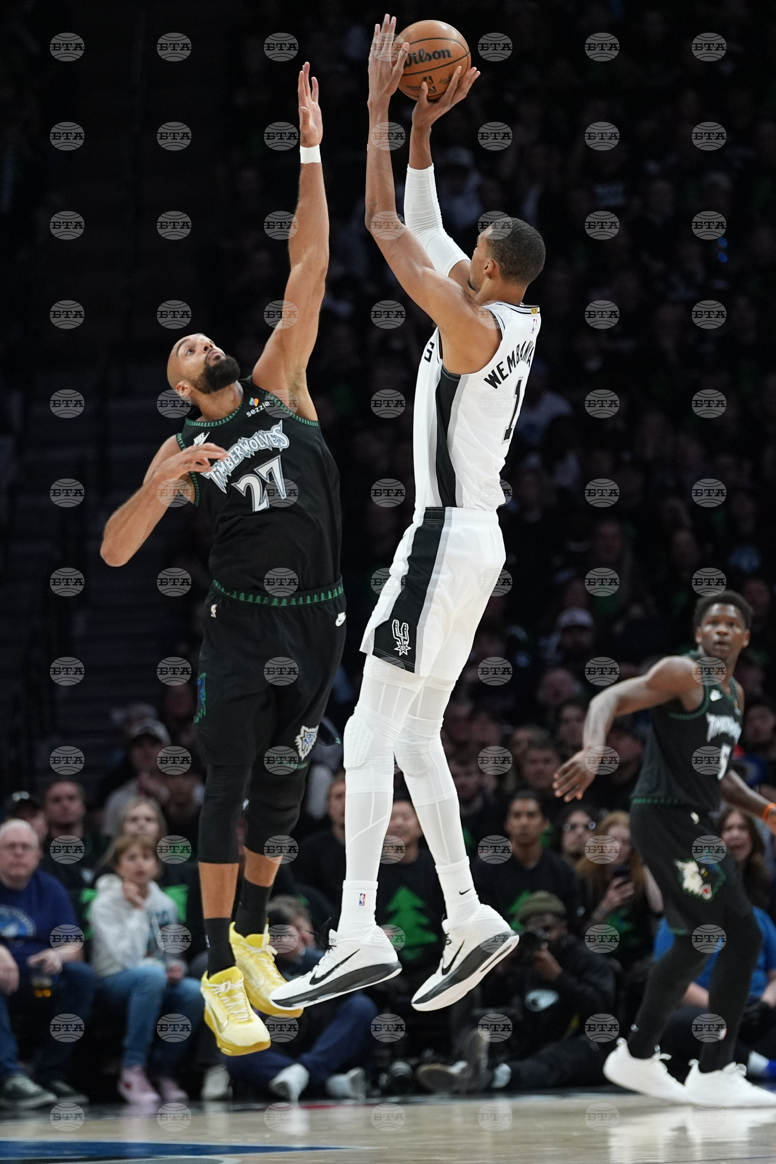 Spurs Timberwolves Basketball