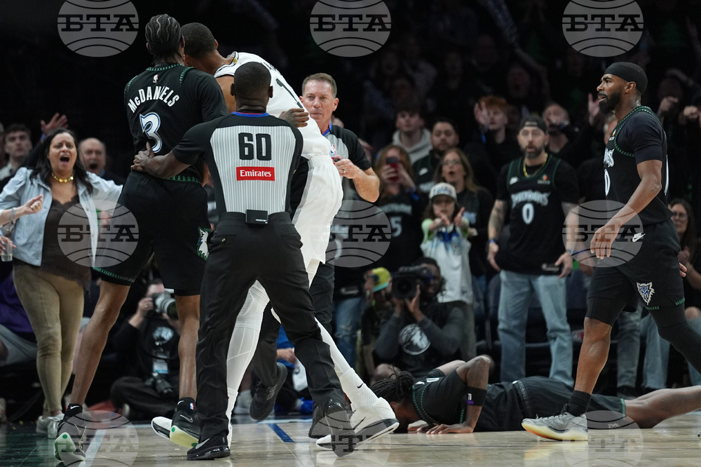 Spurs Timberwolves Basketball