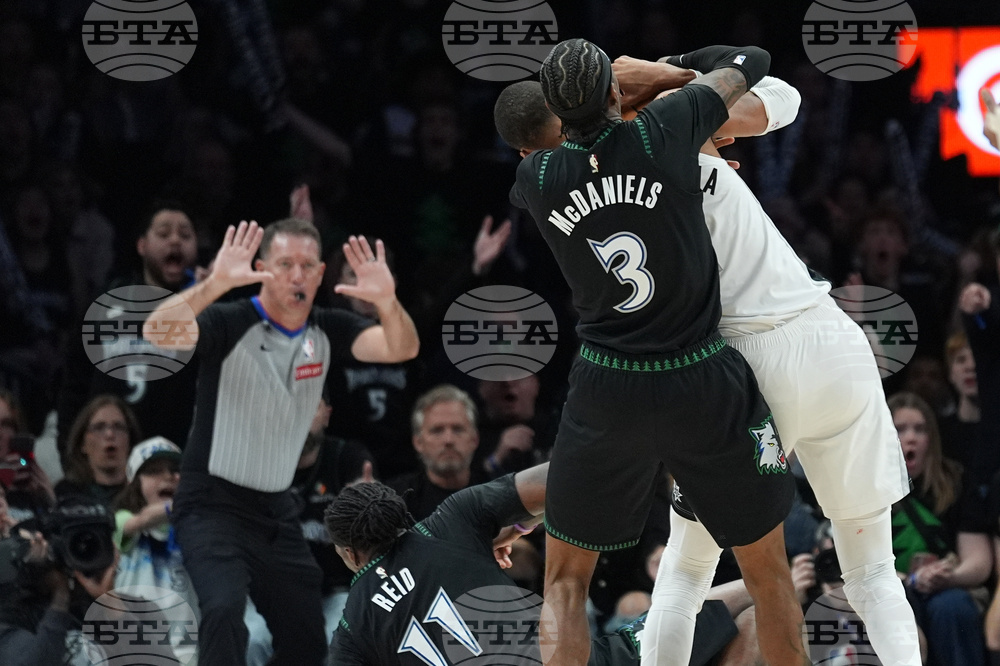 Spurs Timberwolves Basketball