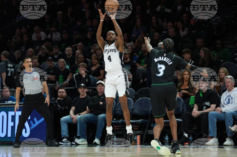 Spurs Timberwolves Basketball