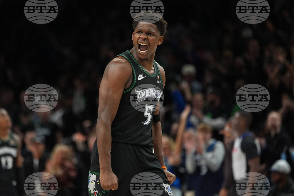 Spurs Timberwolves Basketball