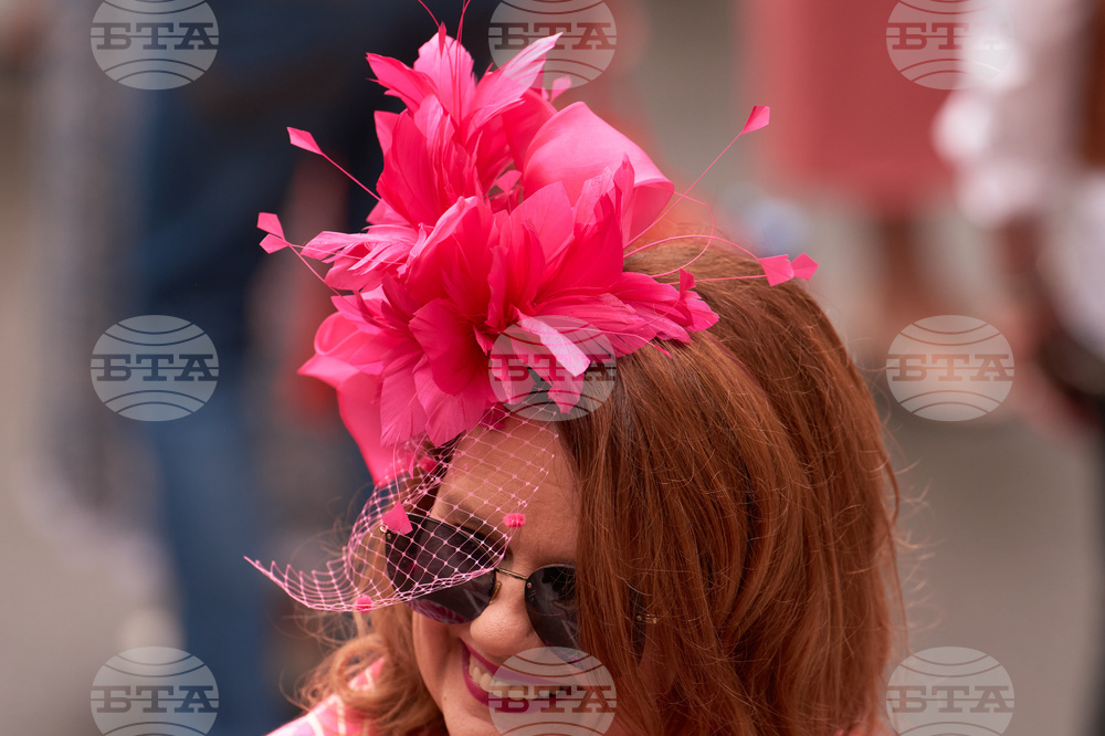 Romania World Hat Walk