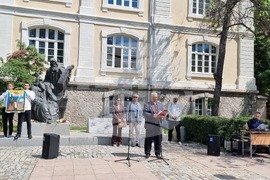 Пловдив - 11 май - Хуманитарна гимназия „Св.св. Кирил и Методий“ - шествие