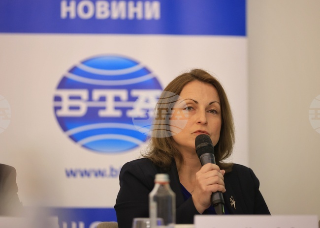 В страната има достатъчно авиационно гориво, за да бъдат осигурени туристическите полети, каза Деница Милосавлевич, директор във „Фрапорт Туин Стар Еърпорт Мениджмънт“ АД