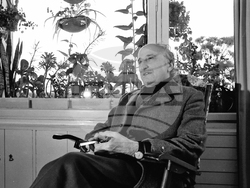 София (12 декември 1984) Портрет на народния художник проф. Александър Поплилов. Пресфото-БТА, снимка: Стефан Тихов/архив 