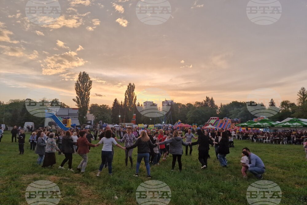 Търговище - Традиционен пролетен панаир - музикален парк фест