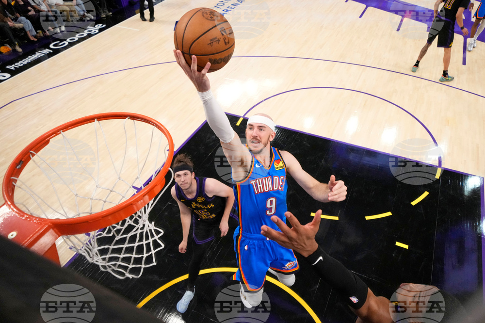 CORRECTION Thunder Lakers Basketball