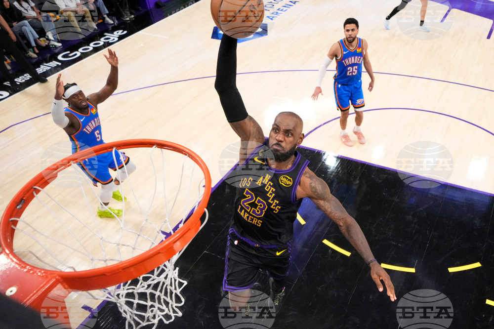 APTOPIX Thunder Lakers Basketball