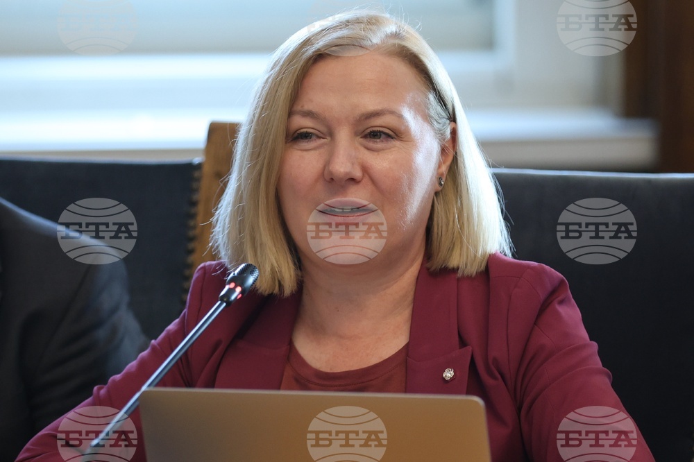 Народно събрание - Временна комисия по правни въпроси - заседание - Надежда Йорданова