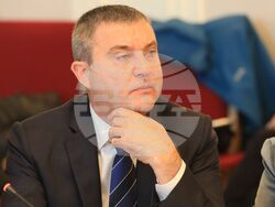 Народно събрание - Временна комисия по бюджет и финанси - заседание - Владислав Горанов