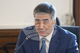 Народно събрание - Временна комисия по правни въпроси - заседание - Любомир Гайдов