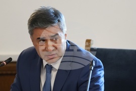 Народно събрание - Временна комисия по правни въпроси - заседание - Любомир Гайдов
