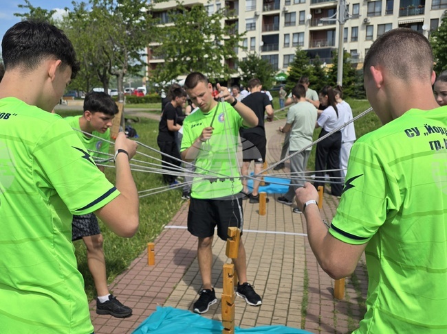 С отборни игри за логика и физика в Кърджали започнаха събитията за Международния ден за борба със злоупотребата с наркотици и наркотрафика