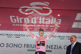 CORRECTION Italy Giro d'Italia Cycling