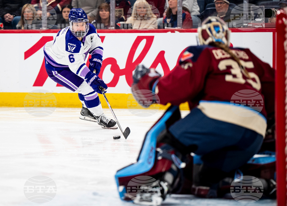 PWHL Frost Victoire Hockey