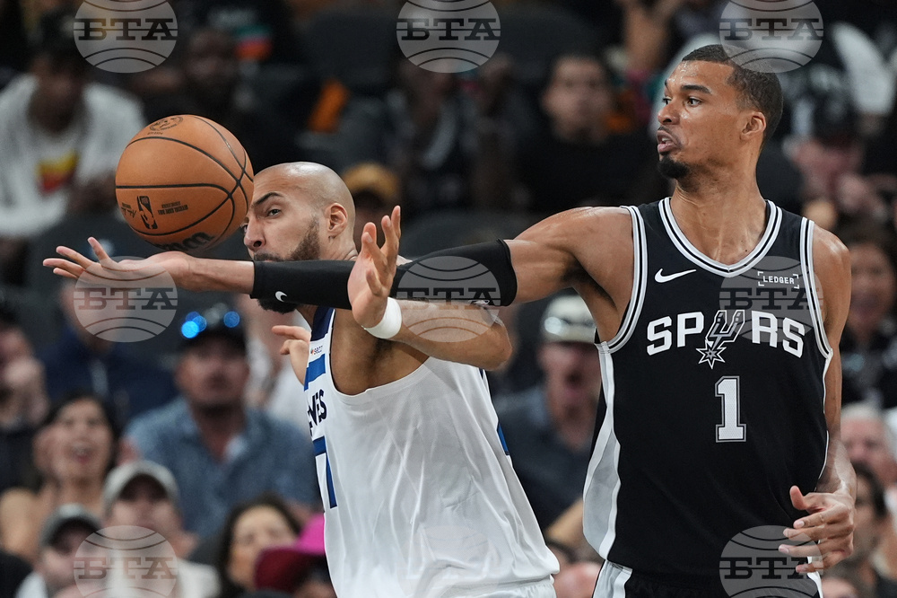Timberwolves Spurs Basketball