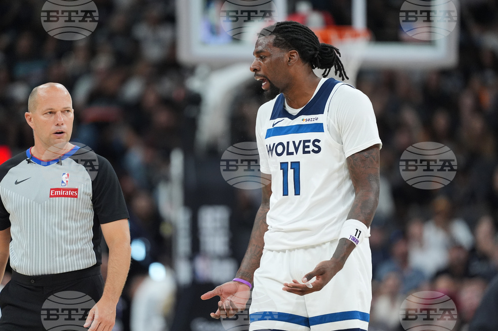 Timberwolves Spurs Basketball
