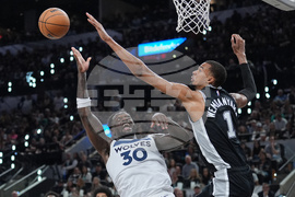 Timberwolves Spurs Basketball