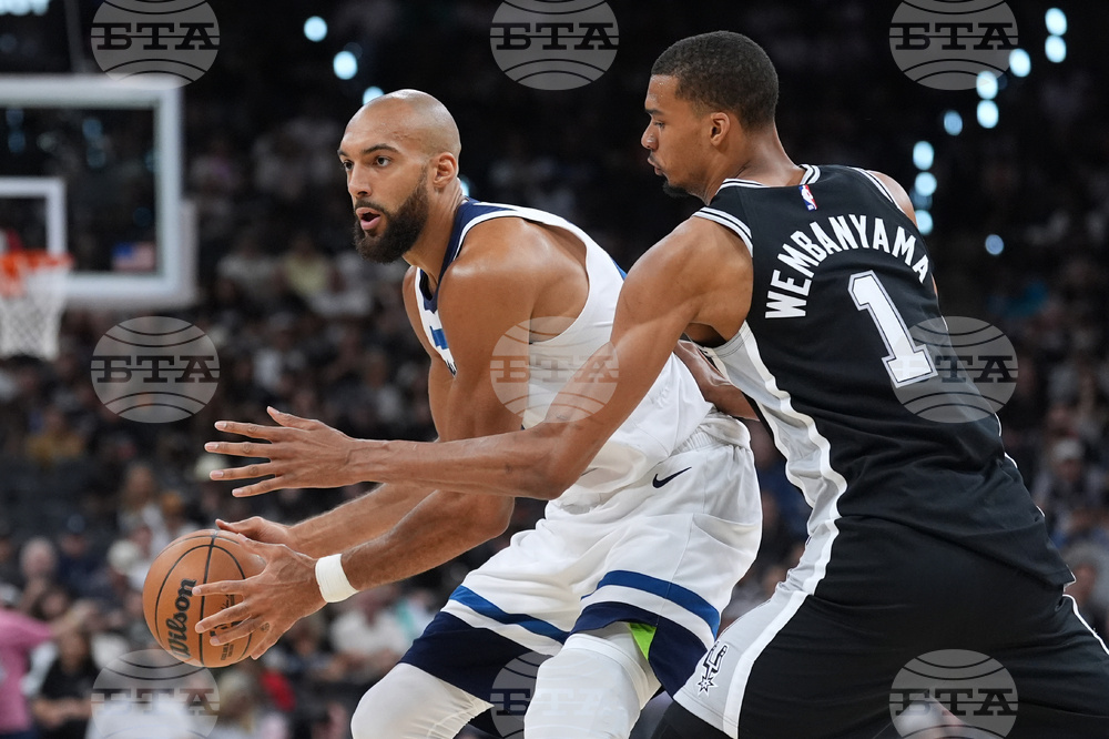 Timberwolves Spurs Basketball