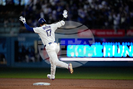 APTOPIX Giants Dodgers Baseball