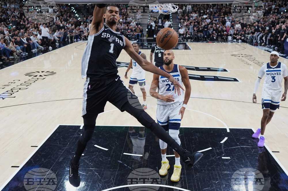 Timberwolves Spurs Basketball