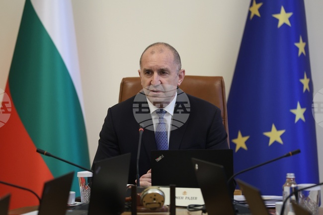 Намаляването на покупателната способност на гражданите изисква неотложни действия, каза премиерът Румен Радев