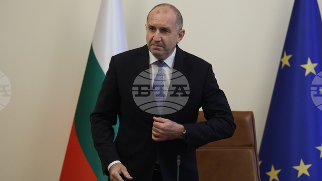 Премиерът Румен Радев очаква от ресорните министерства доклади за готовността за горските пожари и безводието