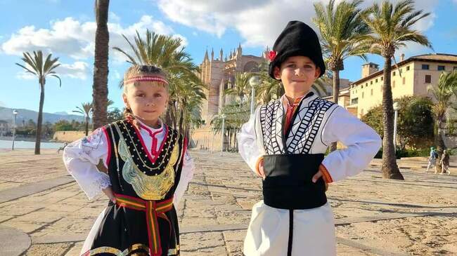 Italy-Based Mitkovi Duo to Perform Shopsko Dance at Munich Festival