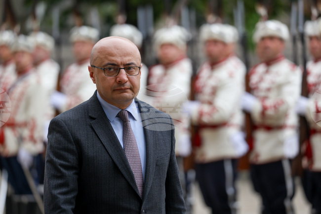 Посланик - Елмар Маммадов - акредитивни писма - връчване