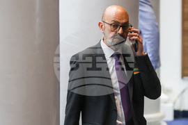 Народно събрание - заседание - Венко Сабрутев