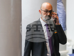 Народно събрание - заседание - Венко Сабрутев