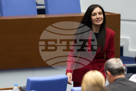 Народно събрание - заседание - Александра Вълчева