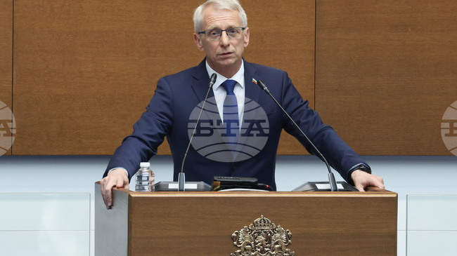 От „Продължаваме промяната“ определиха като провокация подпалването на дипломатически коли на българското посолство в Скопие