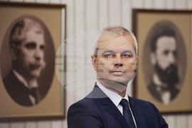 Румен Радев - Възраждане - консултации