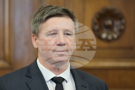 Румен Радев - Възраждане - консултации