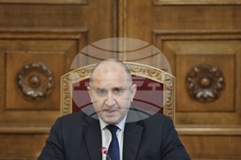 Румен Радев - Възраждане - консултации