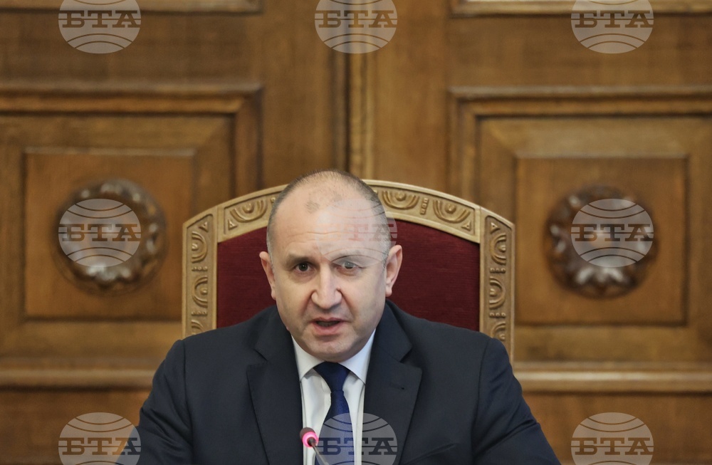 Президентът Румен Радев започва днес консултациите с ГЕРБ-СДС и „Продължаваме промяната-Демократична България“