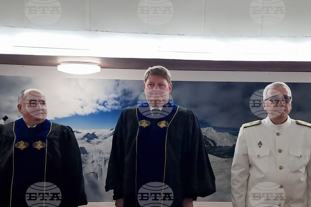 Варна - Военноморско училище - академични звания - церемония