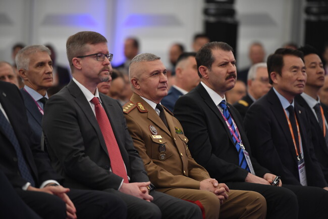 Аджерпрес: Румънският президент Никошор Дан подчерта непоколебимия ангажимент на Румъния към евроатлантическата сигурност