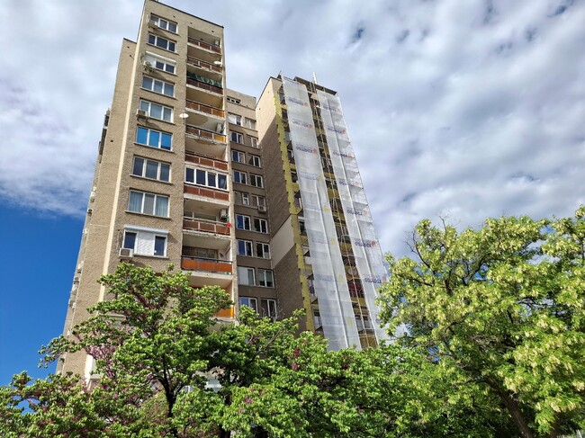 Община Сливен ще търси алтернативи да приключи в срок санирането на блок 3 на улица „Владислав Очков“