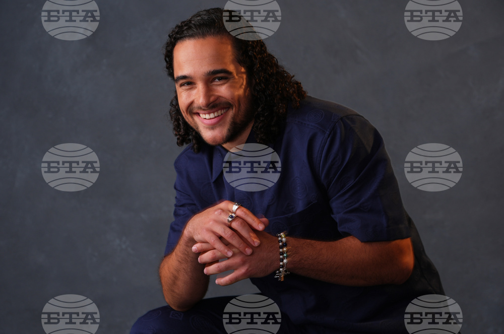 "Off Campus" Portrait Session