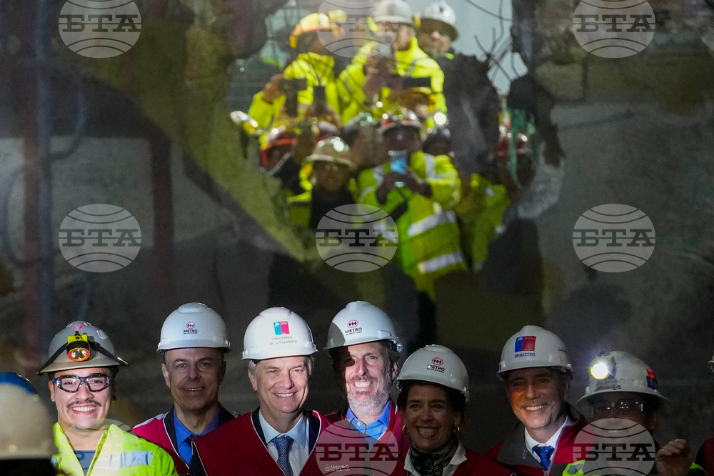 Chile Metro Kast