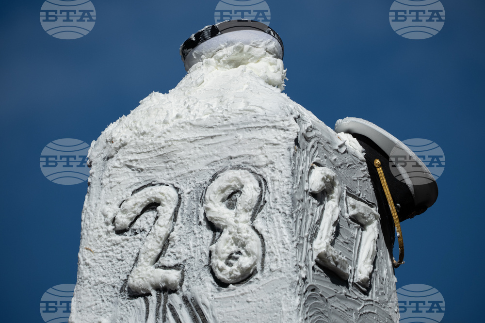 Naval Academy Herndon Monument Climb