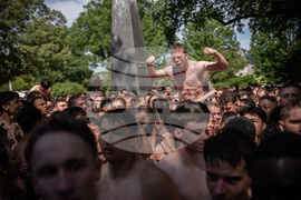 Naval Academy Herndon Monument Climb